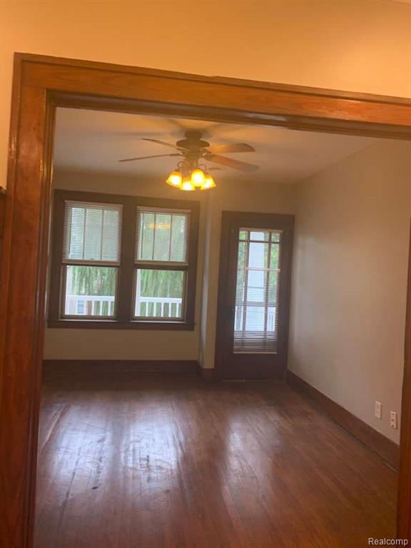 9459 Mitchell Street, Hamtramck, MI 48212 — Photo 9