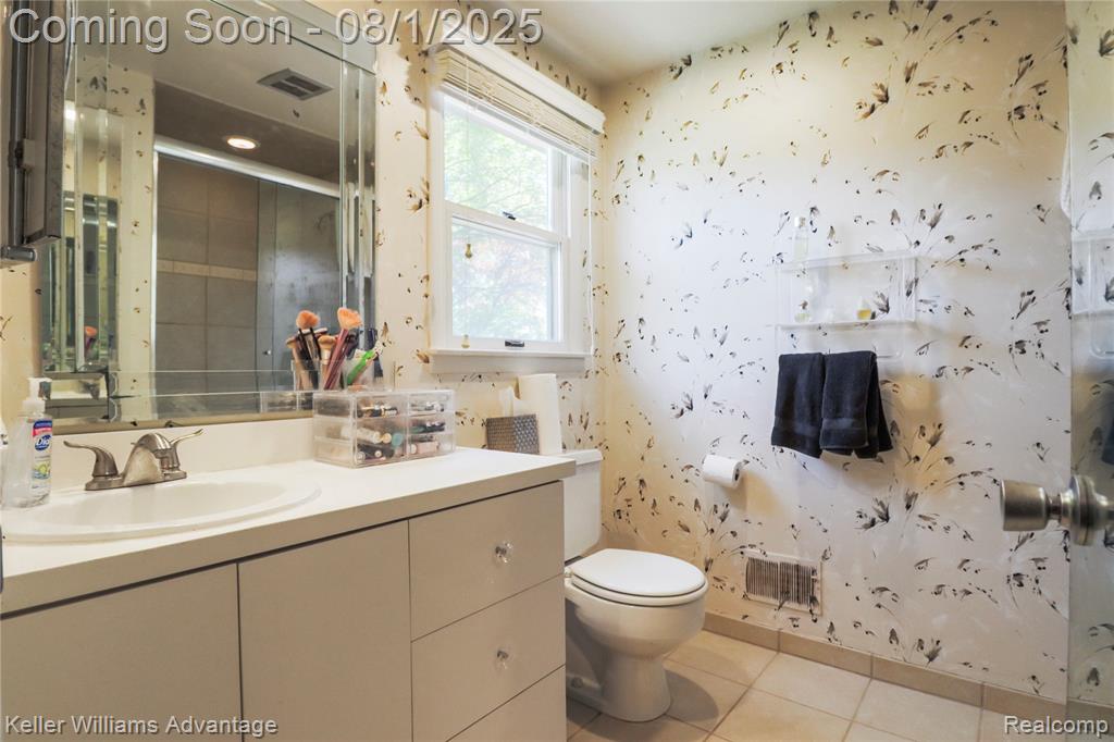 5349 Greenbriar Drive, West Bloomfield, MI 48323 — Photo 41