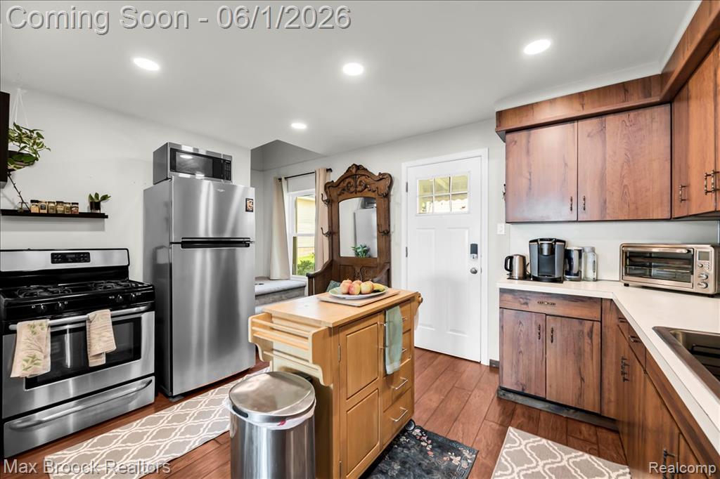 8860 Rushside Drive, Pinckney, MI 48169 — Photo 17
