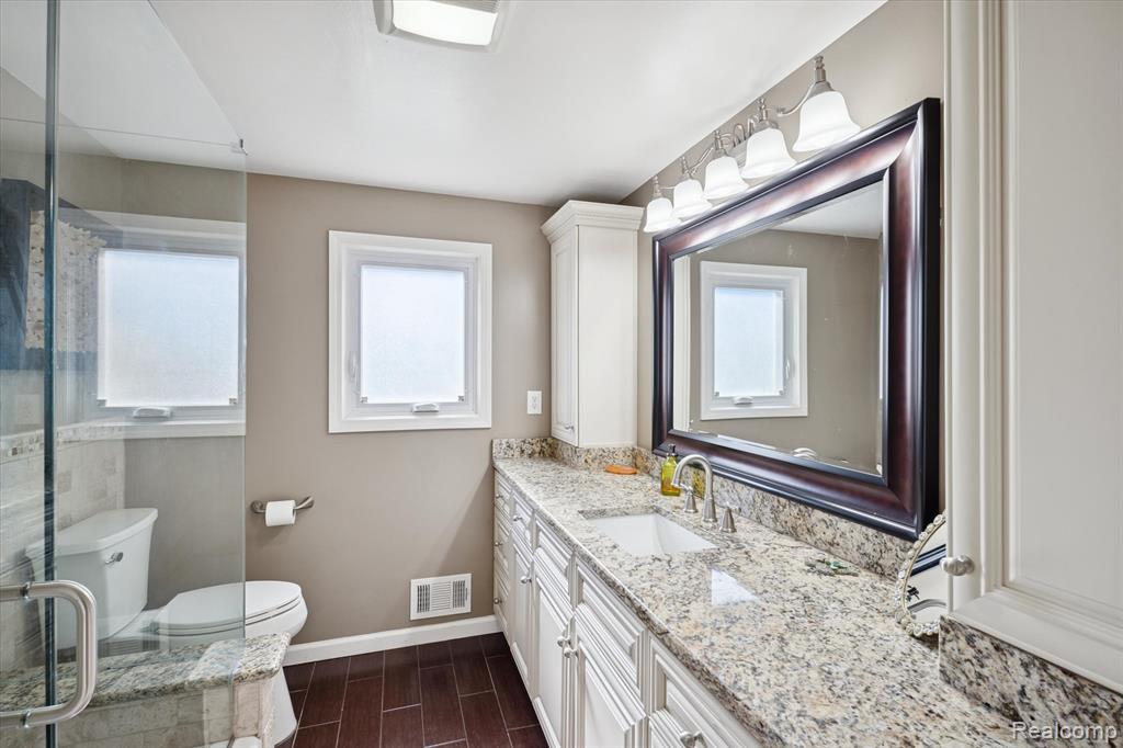 496 Langley Boulevard, Clawson, MI — Photo 22
