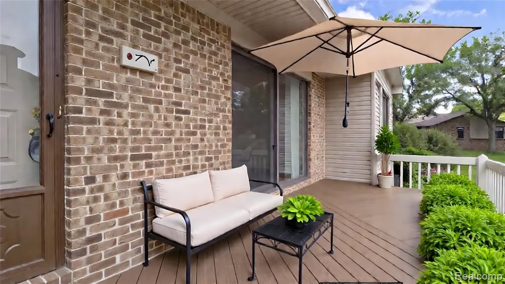 7113 Elmhurst, West Bloomfield, MI — Photo 4