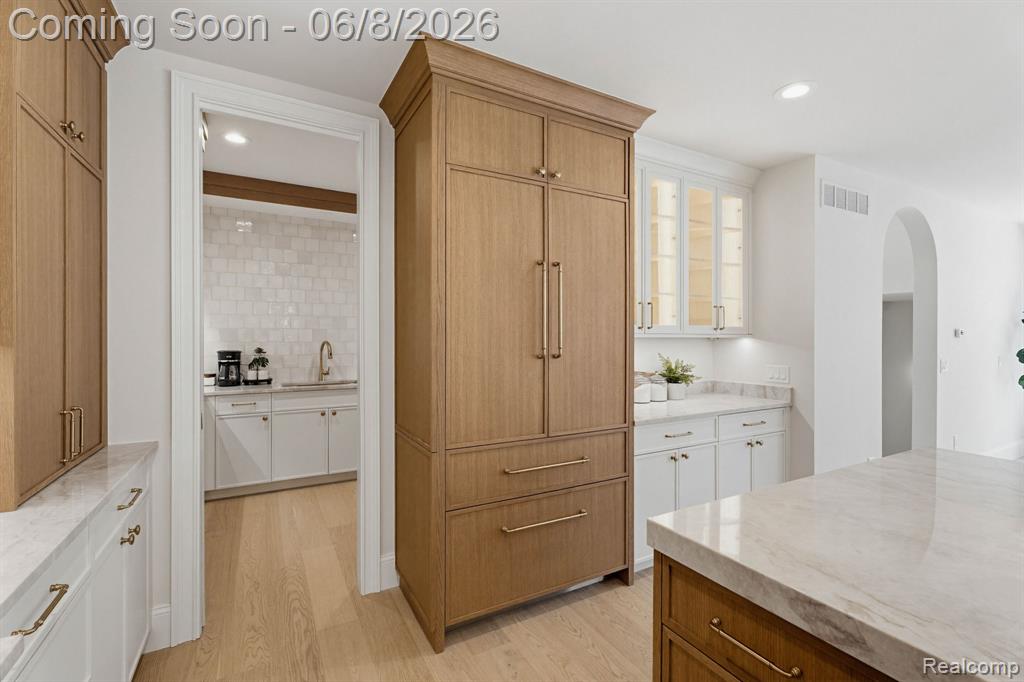503 GIRARD Avenue, Royal Oak, MI 48073 — Photo 30