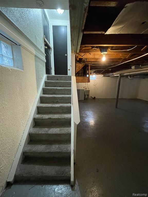 9375 PENROD Street, Detroit, MI 48228 — Photo 13