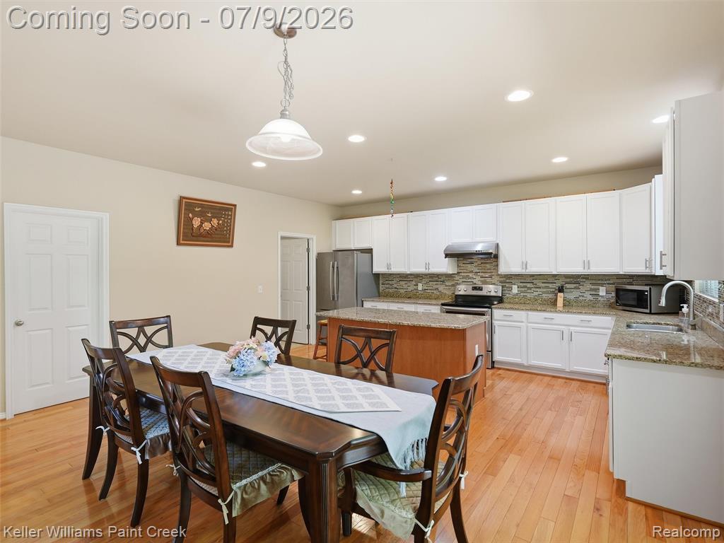 846 Monterey Lane, Rochester Hills, MI 48307 — Photo 14