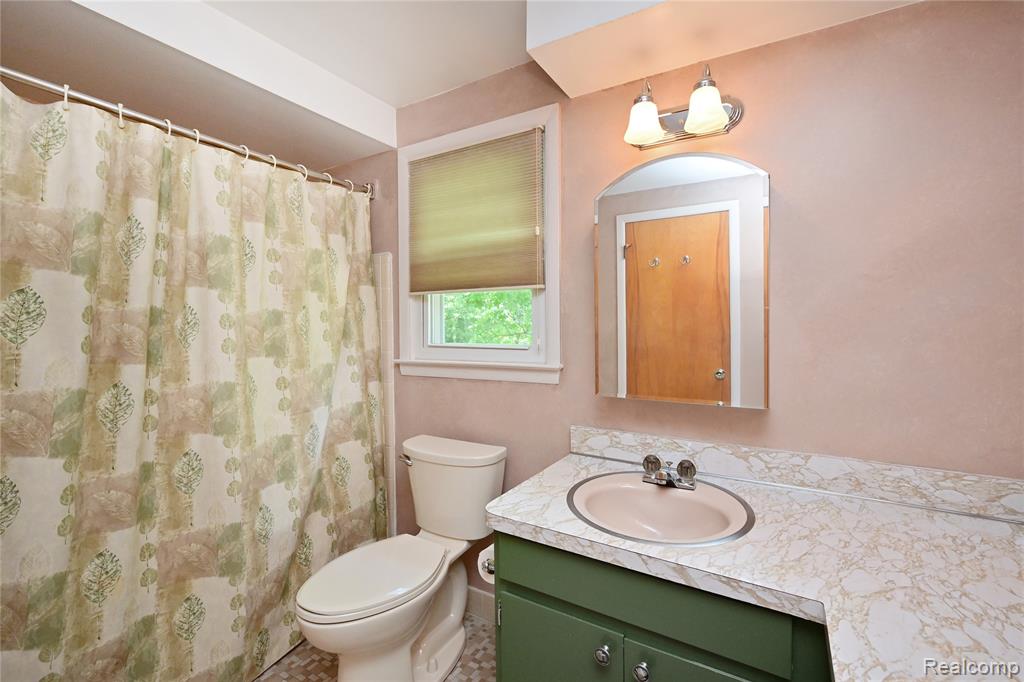5888 Pentland Road, Bloomfield Hills, MI 48301 — Photo 27