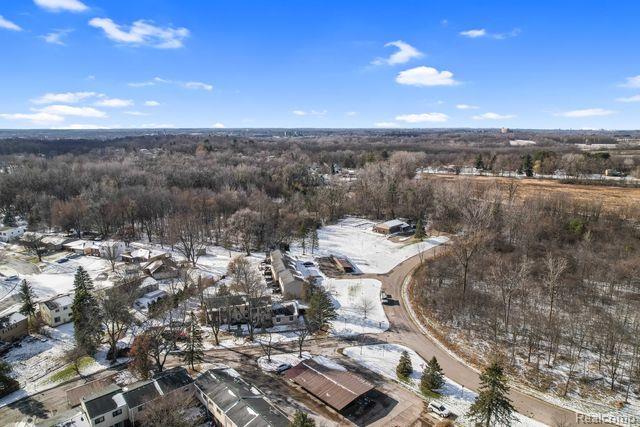 8354 Lakeview Court, Ypsilanti, MI 48198 — Photo 17