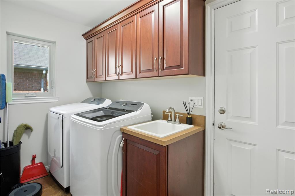 55937 Fallbrooke Drive, Macomb, MI 48042 — Photo 11
