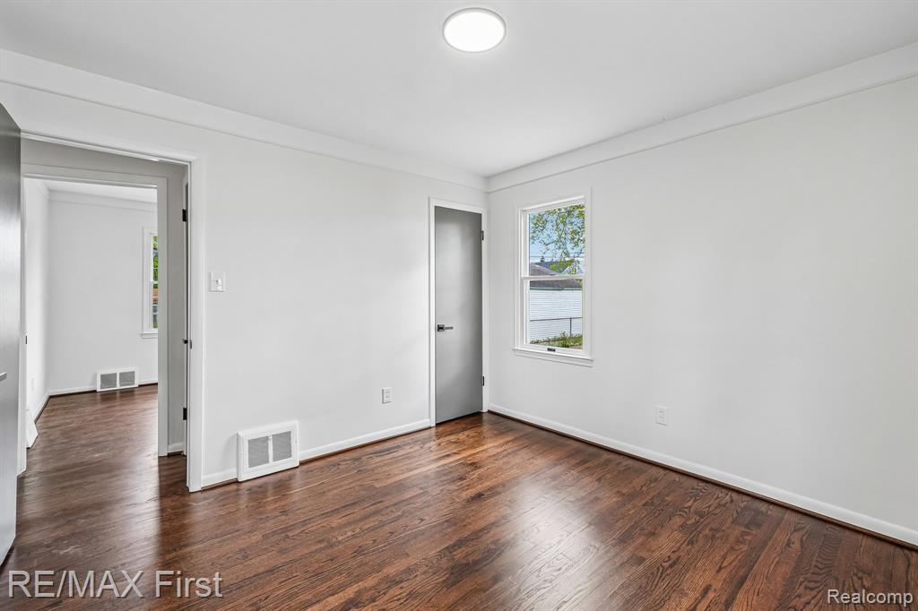 547 Leroy Avenue, Clawson, MI — Photo 15