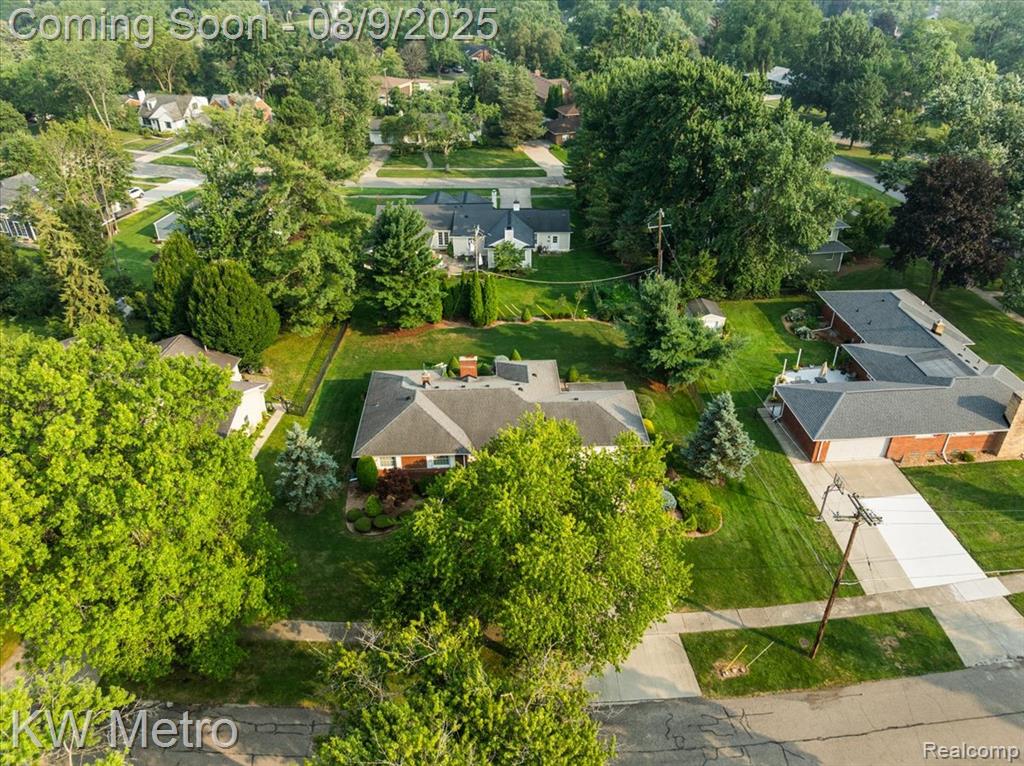 18241 Dunblaine Avenue, Beverly Hills, MI 48025 — Photo 17