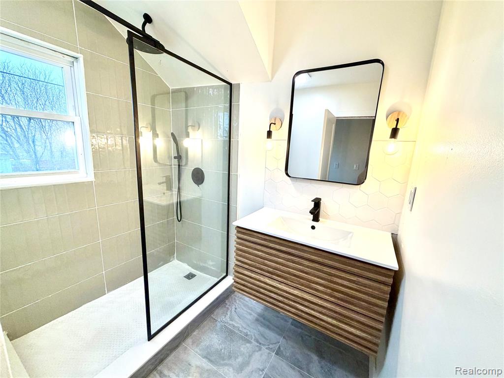 2256 Tuxedo Street, Detroit, MI, 48206