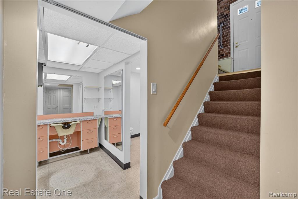 28662 Sheridan Street, Garden City, MI — Photo 18