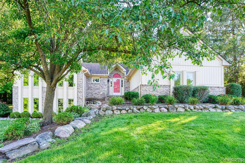 9516 Placid Way, Howell, MI 48843 — Photo 43