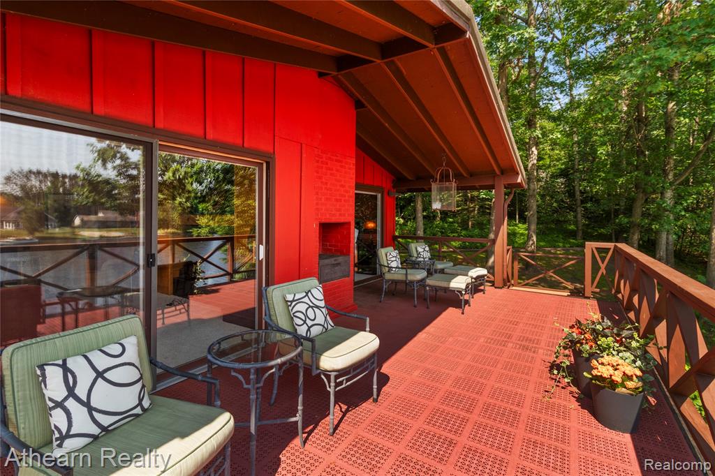 6600 W Shore Drive, Weidman, MI 48893 — Photo 7