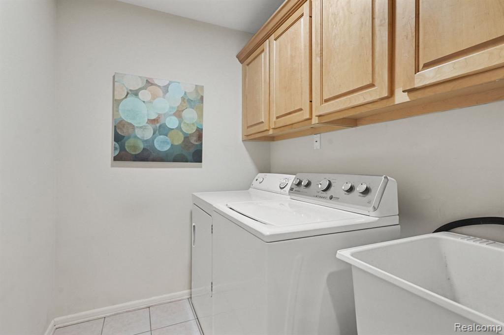 55511 BOARDWALK Drive, Shelby Twp, MI 48316 — Photo 14
