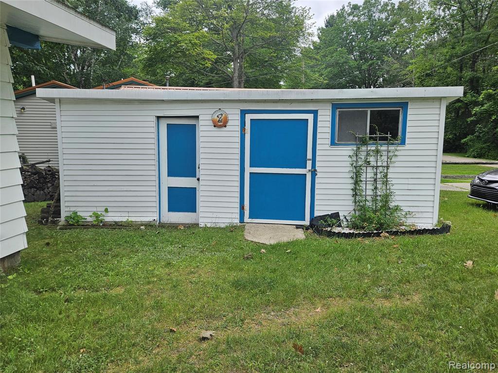 942 Pequot Lane, Hope, MI 48628 — Photo 12