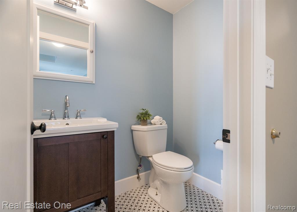 635 RANDALL, Troy, MI 48085 — Photo 15