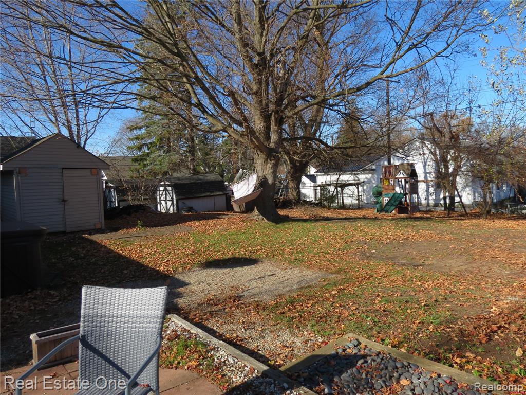 225 South Street, Fowlerville, MI 48836 — Photo 5