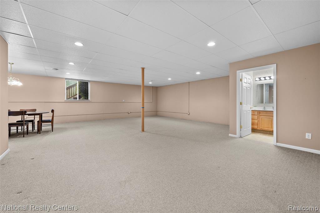 49455 N Glacier Avenue, 43, Northville, MI 48168 — Photo 32