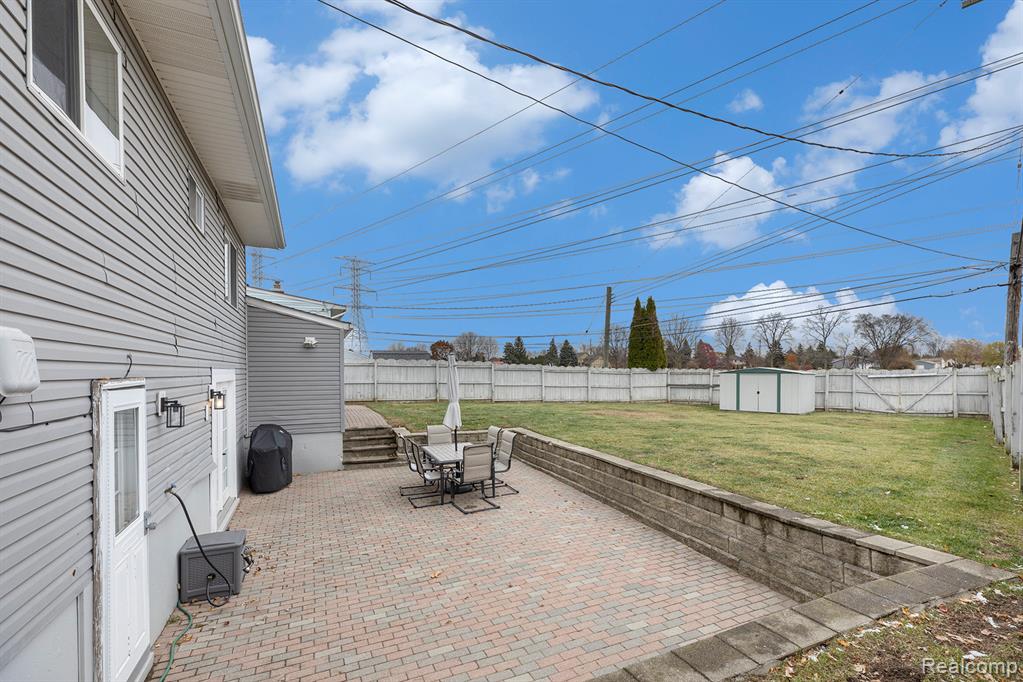 43752 Goldberg Drive, Sterling Heights, MI 48313 — Photo 3