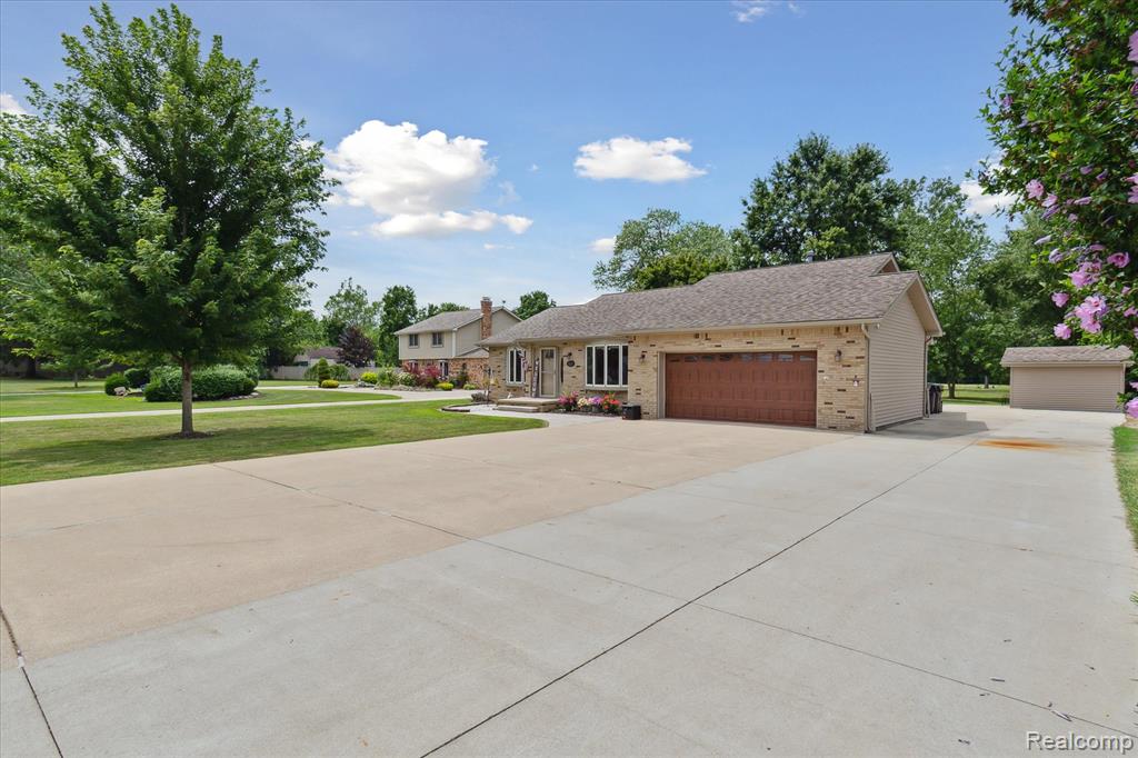 5350 Lathrop Street, Trenton, MI 48183 — Photo 3