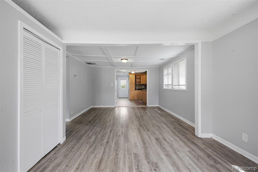 5921 Oldham Street, Taylor, MI 48180 — Photo 5