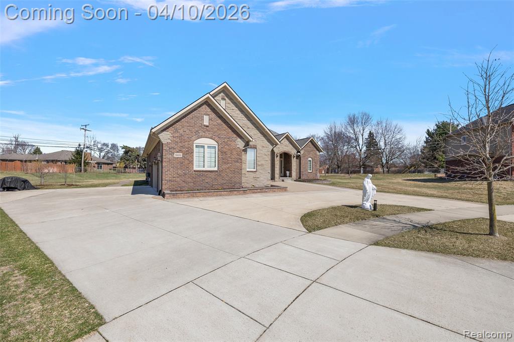 4411 Forster Lane, Shelby Twp, MI 48316 — Photo 3