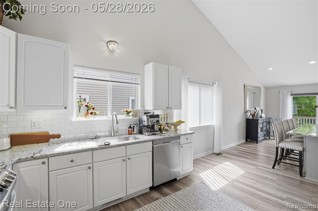 265 Winslow Circle, Commerce Twp, MI 48390 — Photo 13