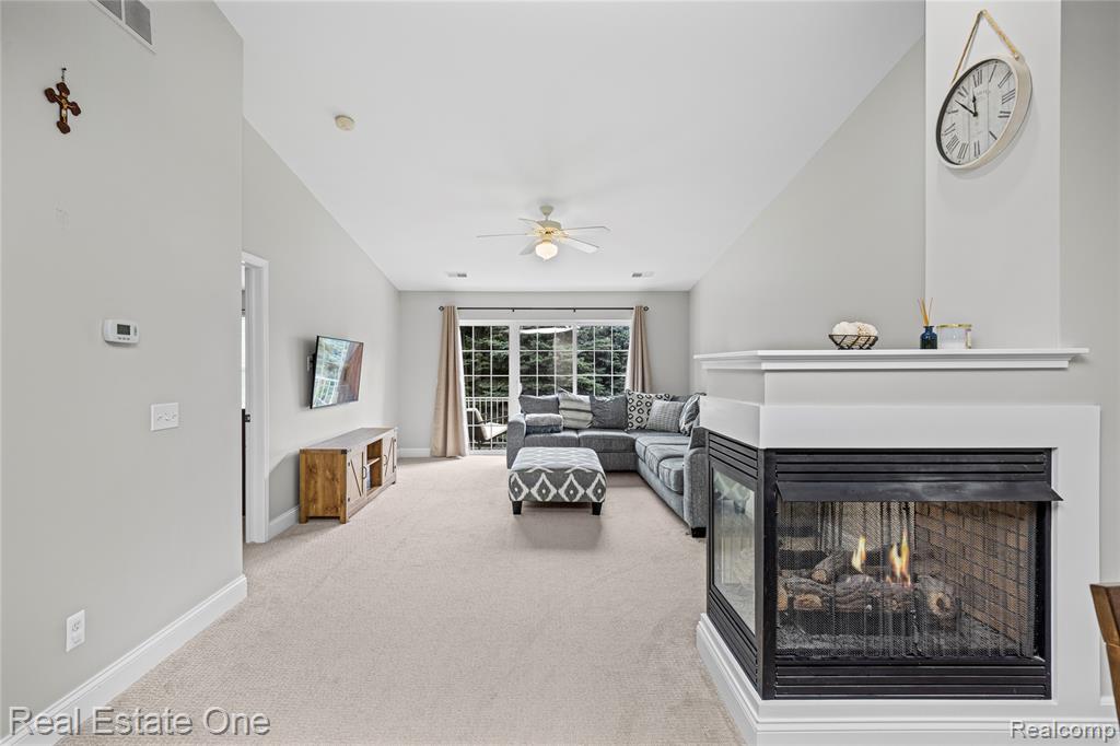 43354 Pendleton Circle, 46, Sterling Heights, MI 48313 — Photo 15