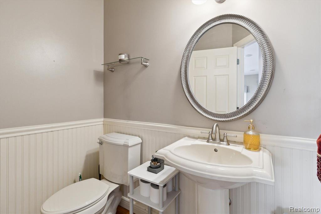 1858 SANDY SHORES Drive, Oxford, MI 48371 — Photo 42