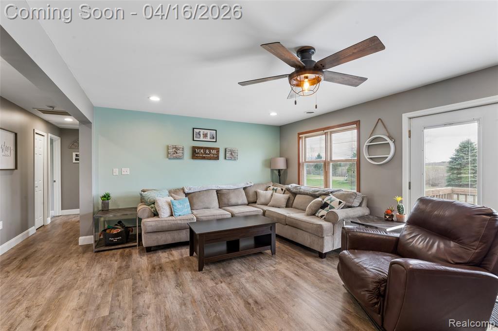12420 Kipp Road, Goodrich Vlg, MI — Photo 15