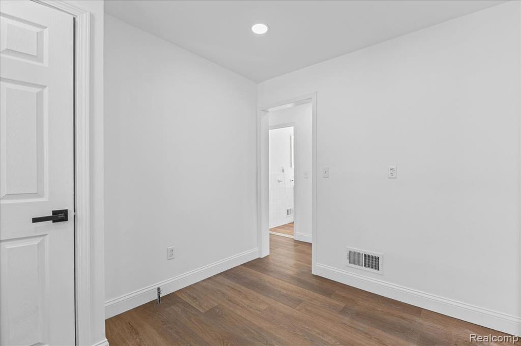 11729 Sanford Street, Detroit, MI 48205 — Photo 8