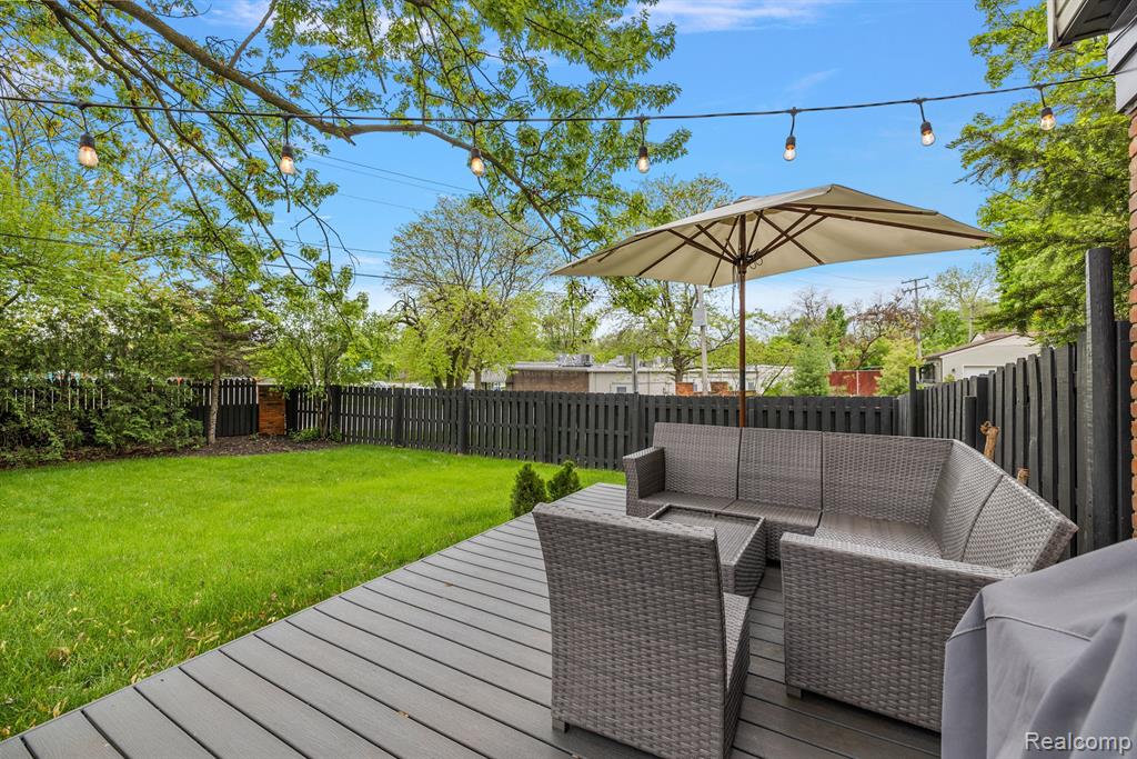 1000 CANTERBURY Street, Northville, MI 48167 — Photo 8