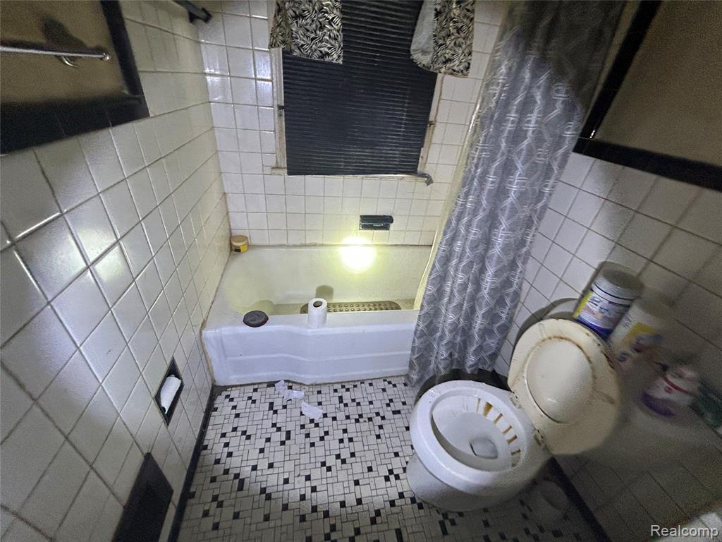20233 Roselawn Street, Detroit, MI 48221 — Photo 23
