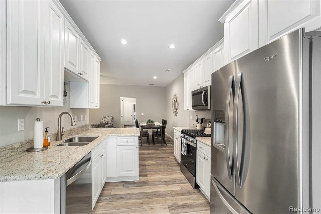 107 Crescent Avenue, Linden, MI 48451 — Photo 12