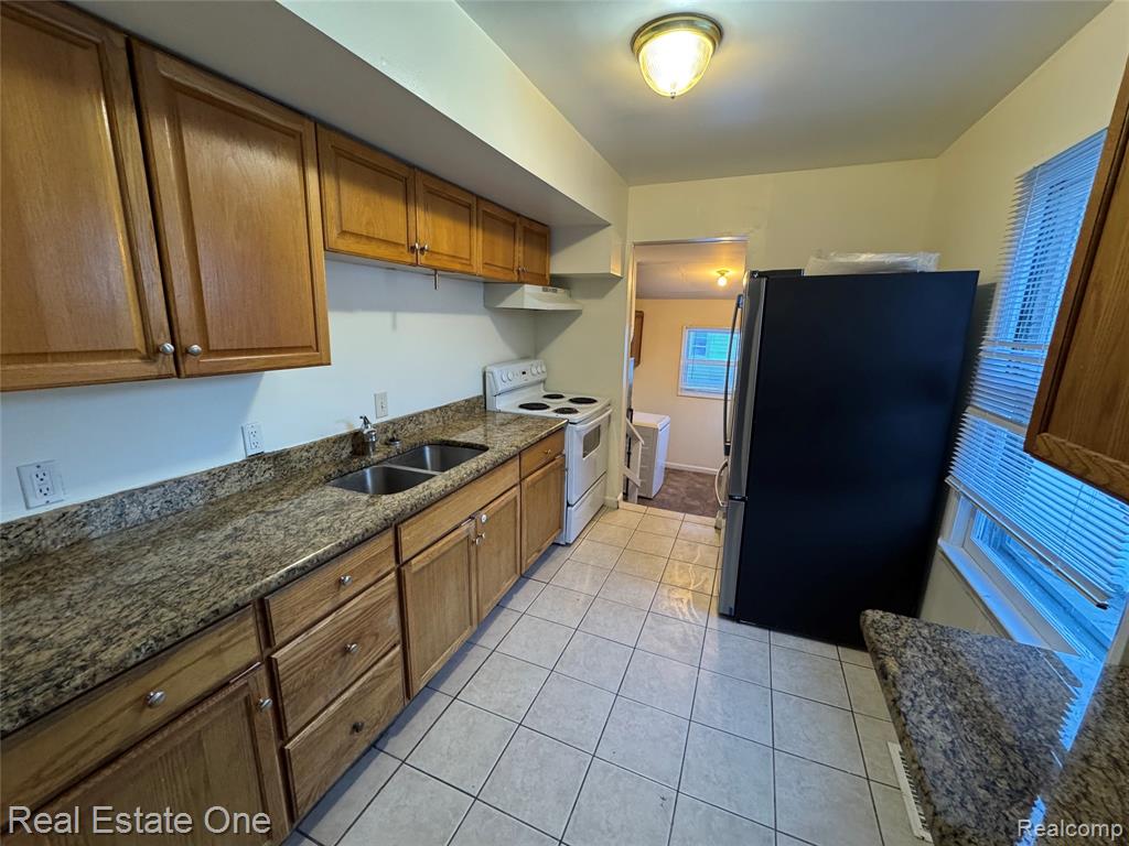 7535 Meadow Avenue, Warren, MI 48091 — Photo 5
