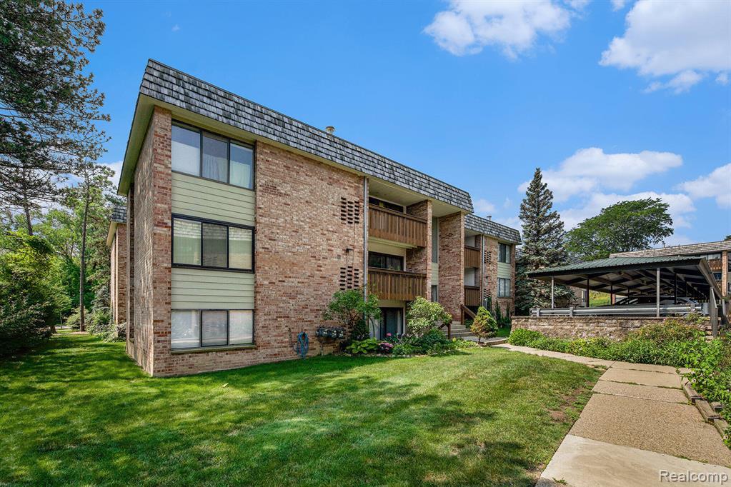 2150 Pauline Boulevard, Ann Arbor, MI 48103 — Photo 2