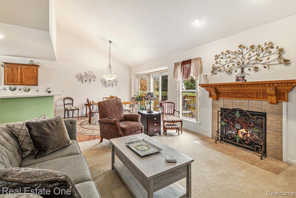 1153 ANDOVER Circle, Commerce Twp, MI 48390 — Photo 7