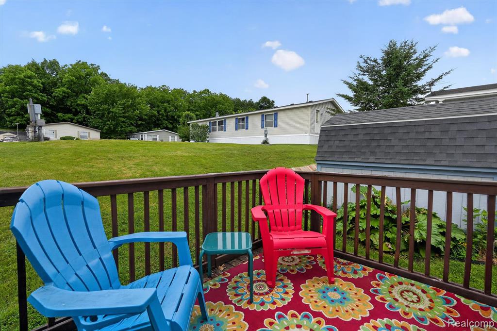 11595 Clearwater Drive, Fenton, MI 48430 — Photo 36