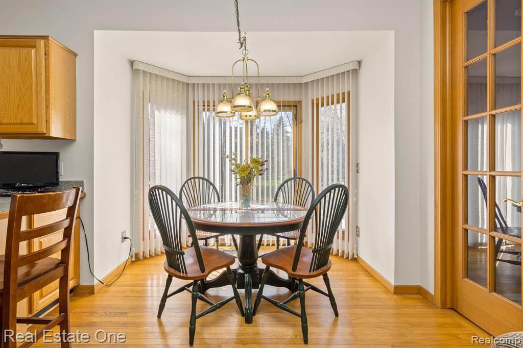 43581 NAVES Court, Clinton Twp, MI 48038 — Photo 19