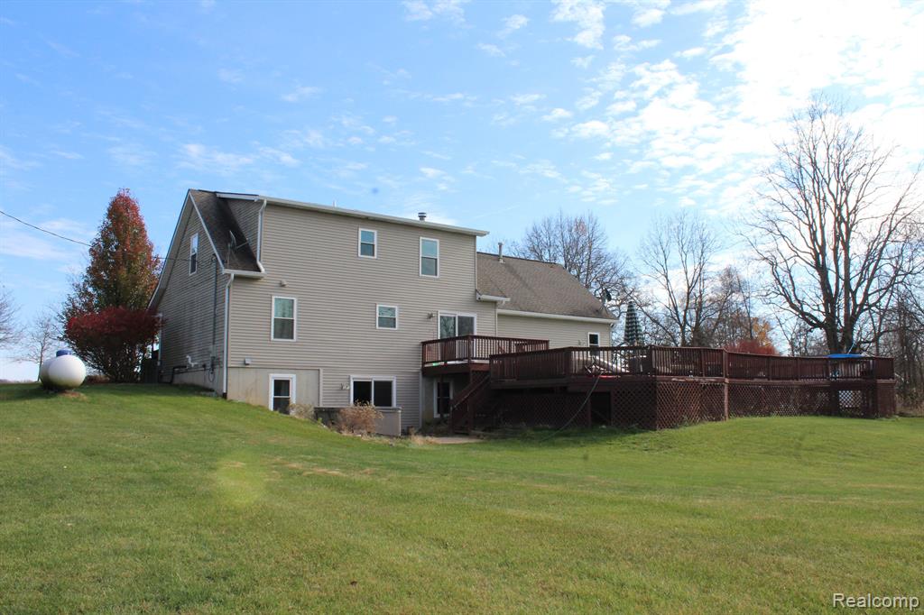 1228 Elliott Road, Fowlerville, MI 48836 — Photo 9