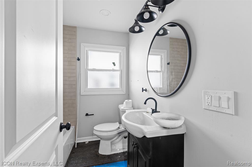 10810 Hart Avenue, Huntington Woods, MI — Photo 8