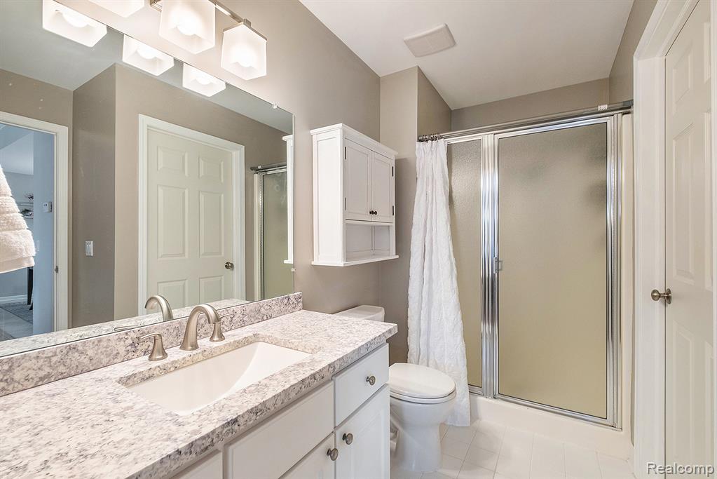 620 Shoreline Drive, Fenton, MI 48430 — Photo 7