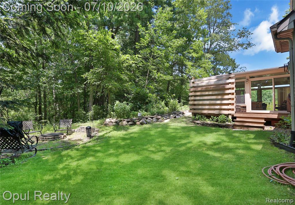 7725 Partridge Hill Drive, Brighton, MI 48116 — Photo 7