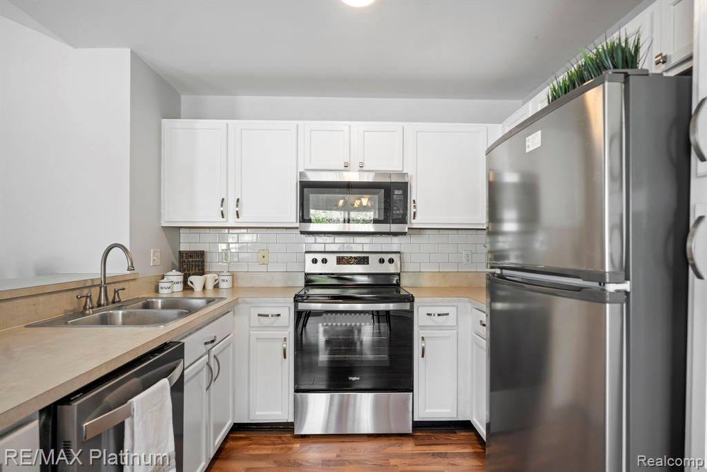 44068 Elm Drive, Sterling Heights, MI 48313 — Photo 7