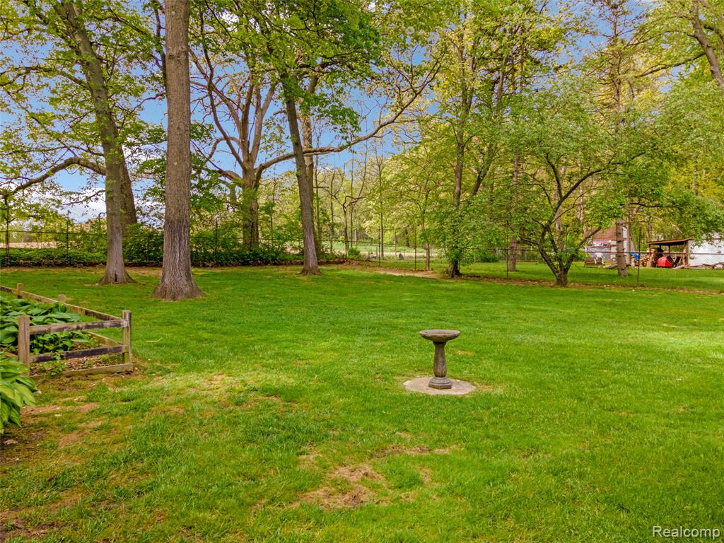 8887 Clark Road, Clarkston, MI — Photo 31