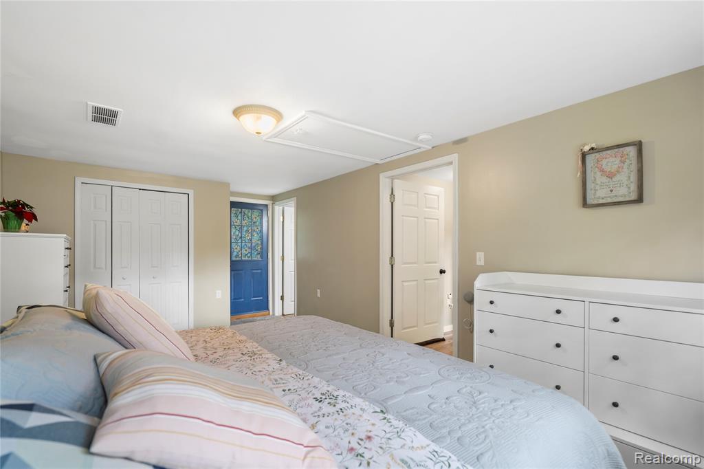 6226 Rowley Boulevard, Waterford, MI 48329 — Photo 18