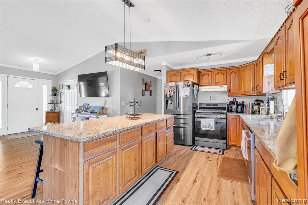 6560 Roach Rd Road, Lexington, MI 48450 — Photo 12