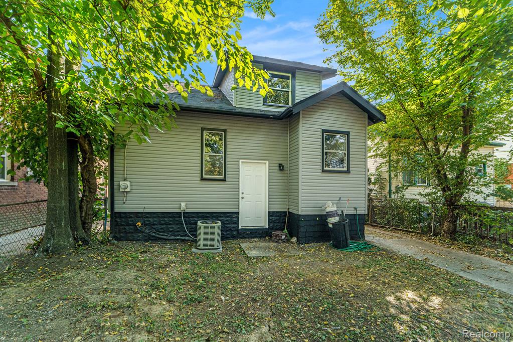 9241 Steel Street, Detroit, MI 48228 — Photo 20