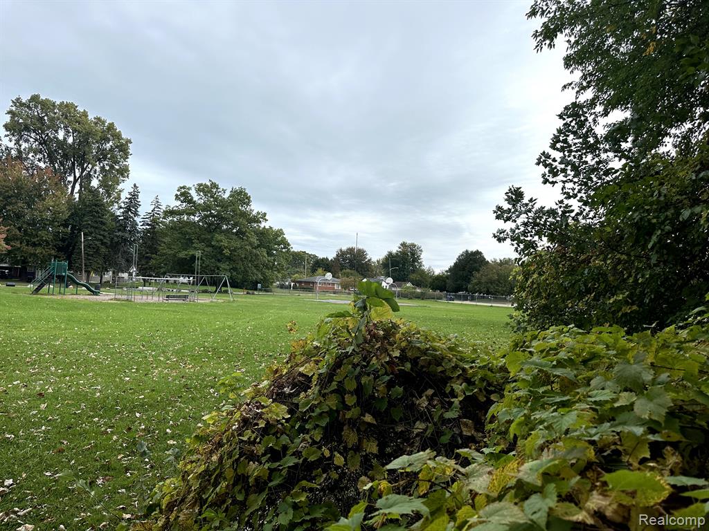 3950 CADIEUX Road, Detroit, MI, 48224