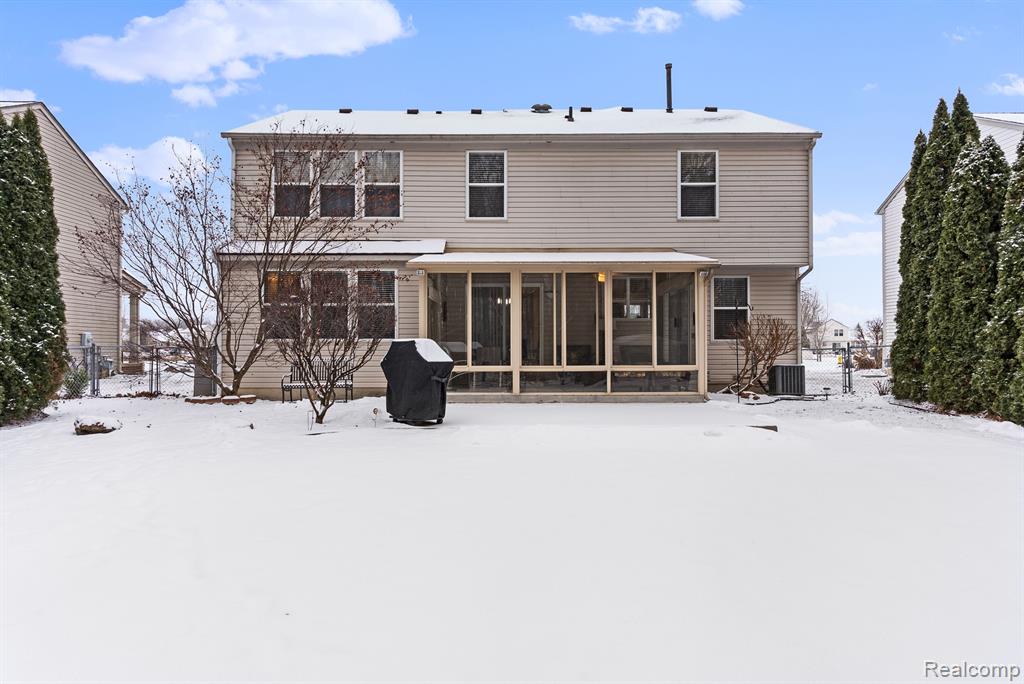 7983 SPRINGWATER Drive, Ypsilanti, MI 48197 — Photo 41